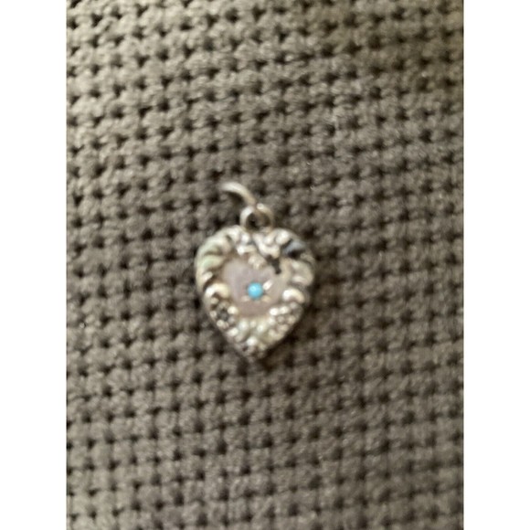 ANTIQUE VICTORIAN STERLING SILVER REPOUSSE HEART BRACELET CHARM Turquoise - Picture 4 of 5